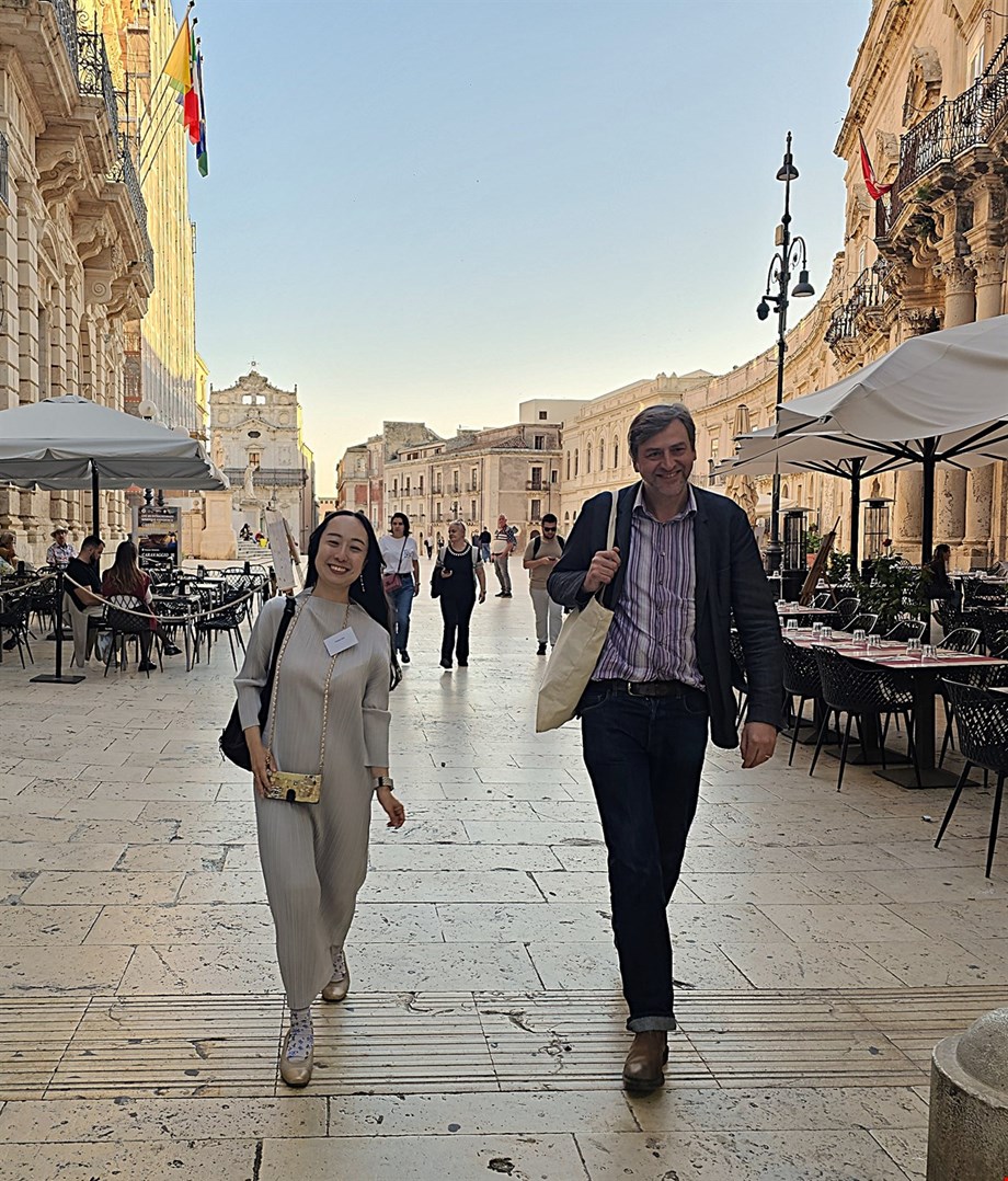 Gjörningar á ráðstefnunni í Sýrakúsu