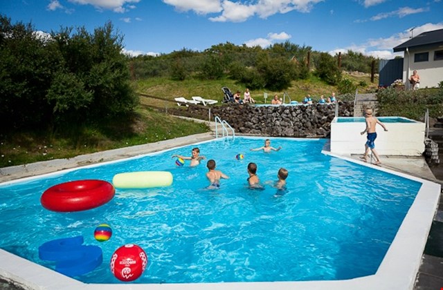 The Swimming pool at Húsafelli