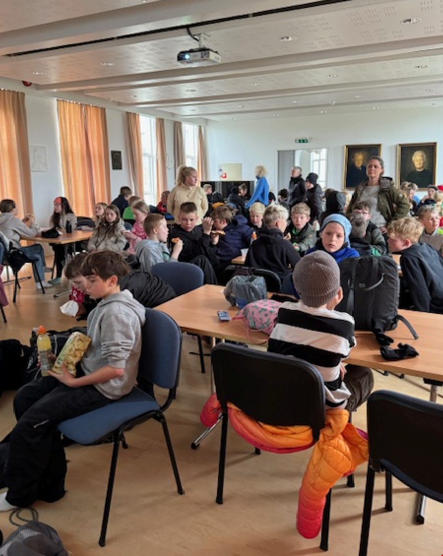 Skólahópar í heimsókn
