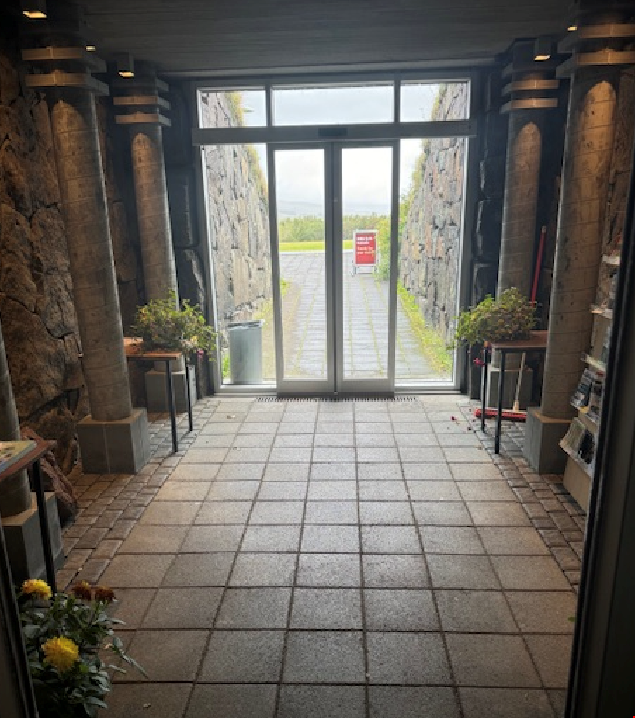 Guest reception open Saturday 12.th of October